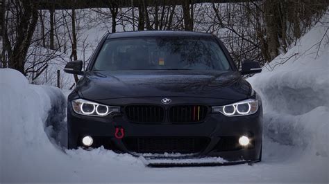 Bmw 4 Series Xdrive In Snow
